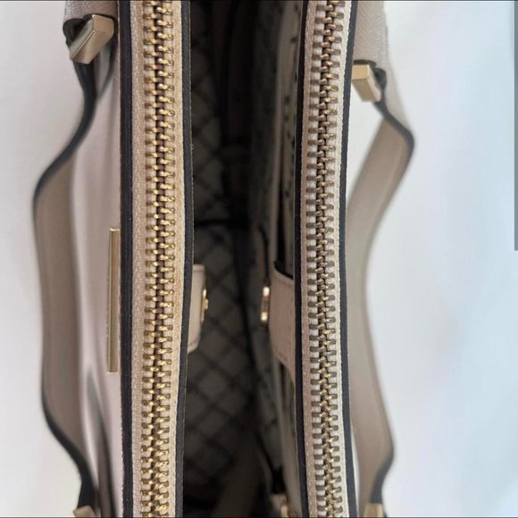 Kate Spade Bag - Picture 2 of 4